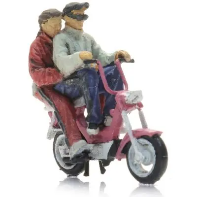 Artitec 387.679 H0 Gilera Citta Moped mit Figuren Nur Für Kurze Zeit