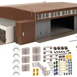 Aktuell Hangar mit Hubschrauber