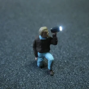 Angebot Schönwitz 51368 - Figur mit LED Taschenlampe